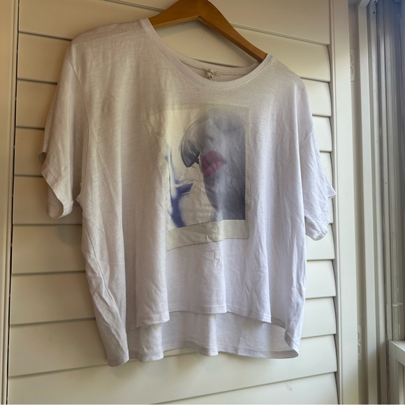 Taylor Swift Official Merch 1989 Style Music Video Shirt - Picture 1 of 5